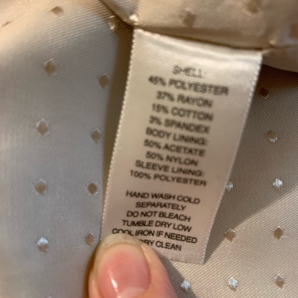 White House /Black Market Suit - size 6 - Picture 6 of 6